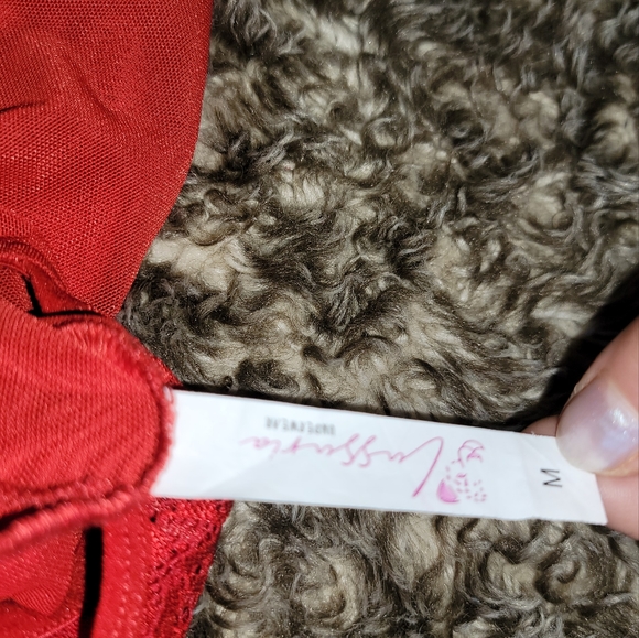 LINGERIE - Picture 15 of 15